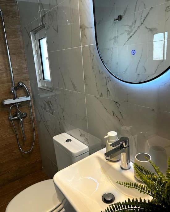 Exquisite Penthouse With Breathtaking Acropolis Panorama View Lejlighed Athen Eksteriør billede